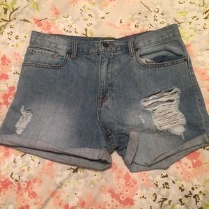 High waisted Midi Shorts